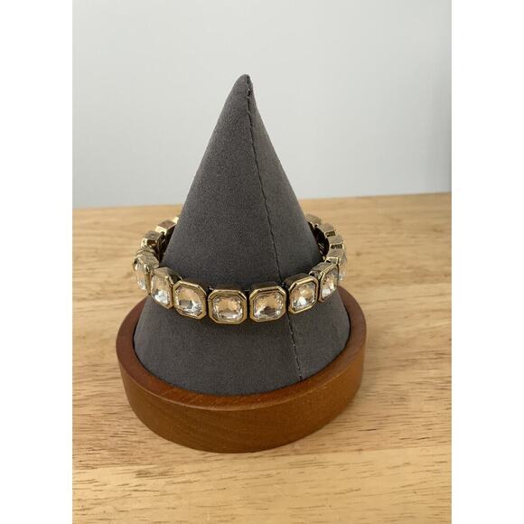 Dress Barn Bracelet Gold Tone Crystal Rhinestone Stone Bangle Magnetic Clasp - Picture 3 of 8